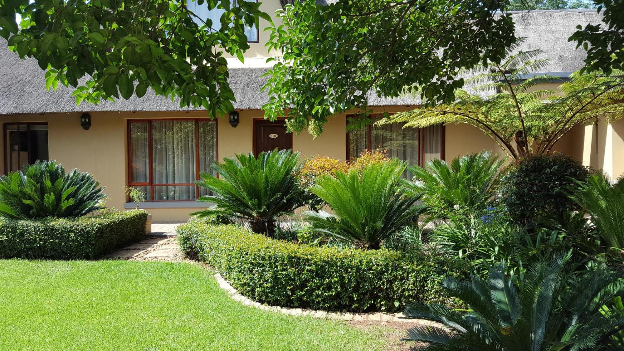 Black Eagle Hotel & Spa Roodepoort Exterior photo